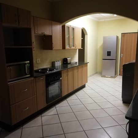 Mandulia Guest Houseネルスプロイト エクステリア 写真