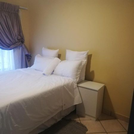 Mandulia Guest Houseネルスプロイト エクステリア 写真
