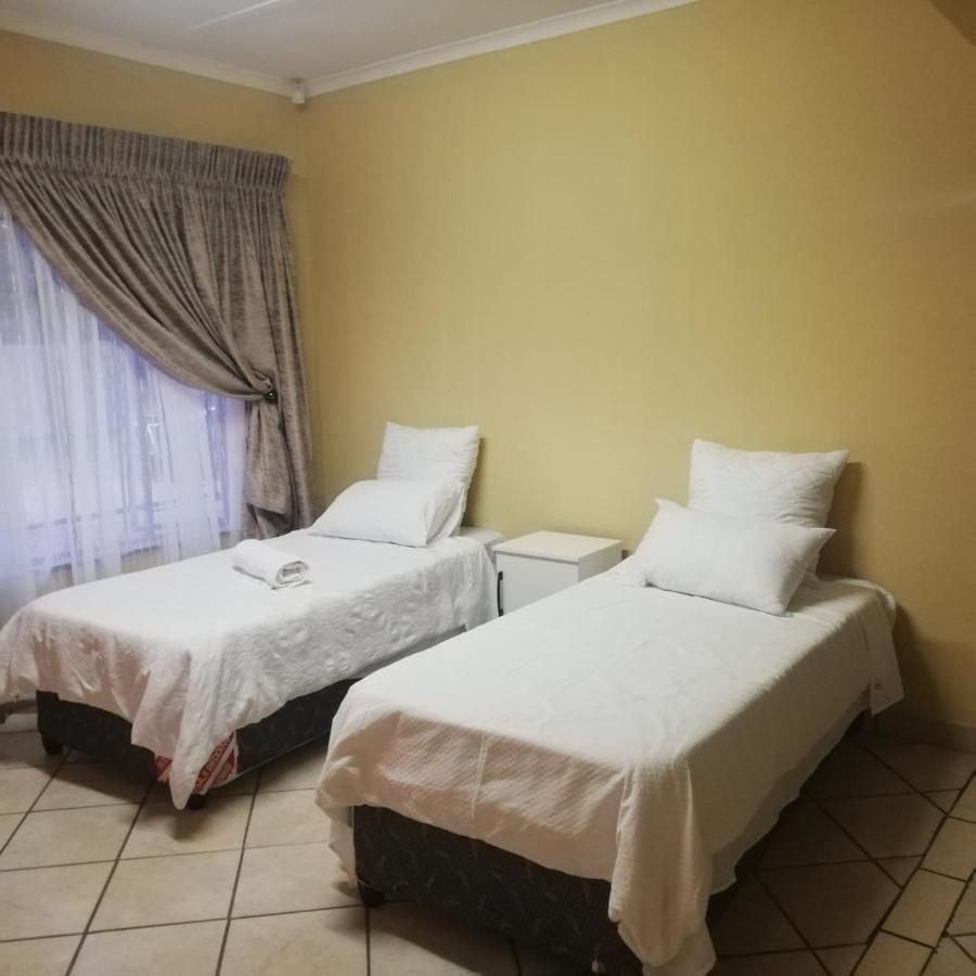 Mandulia Guest Houseネルスプロイト エクステリア 写真